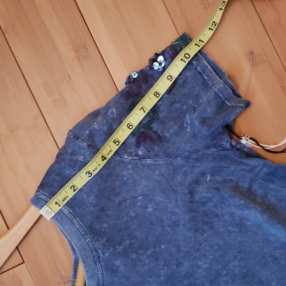 Short sleeve-t-shirt with bling - Picture 7 of 9